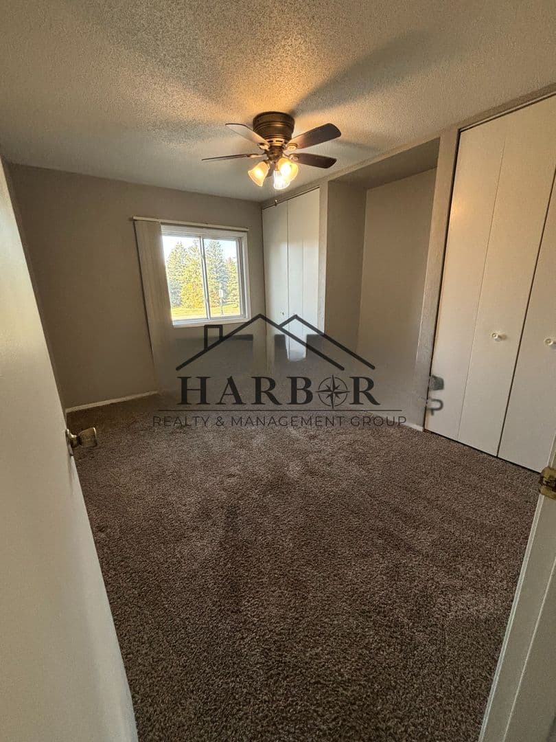 Austin Apartment: 900 14th Street NW