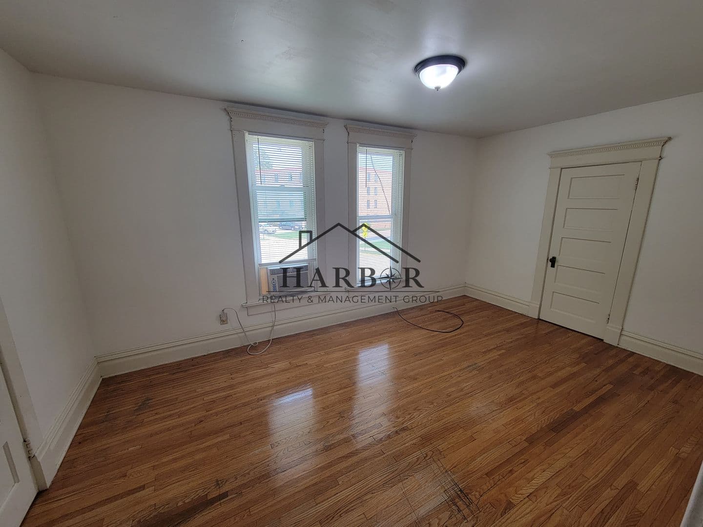 Austin Apartment: 711 1st Drive NW - B