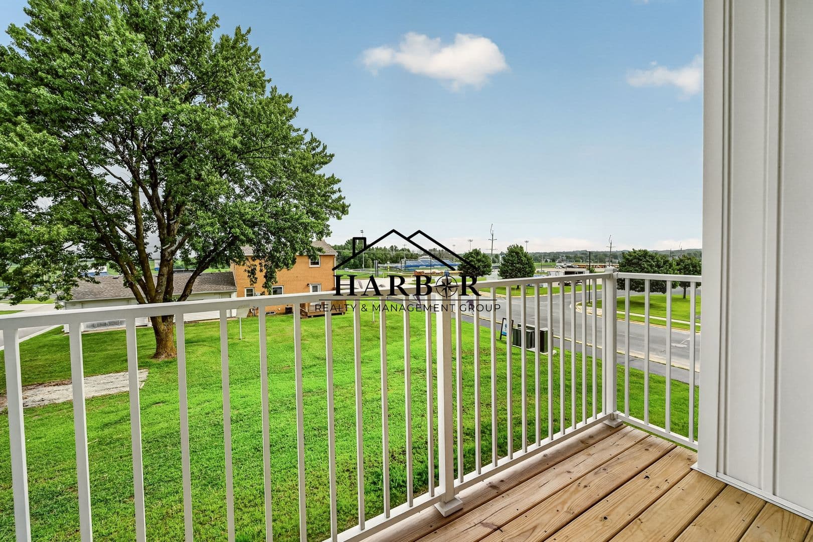 Kasson Apartment: 1401 4th Avenue Lane NE