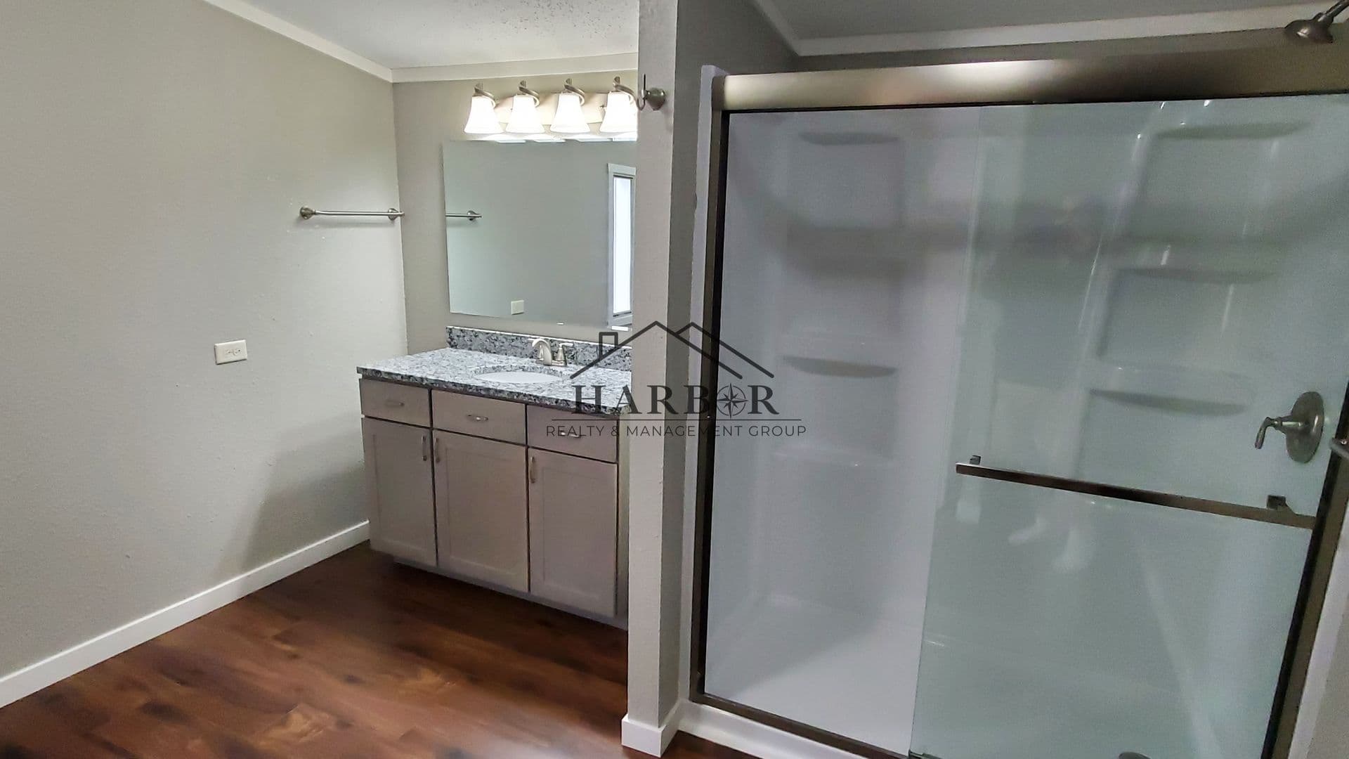 Kensington House: 23 Andreasen Drive