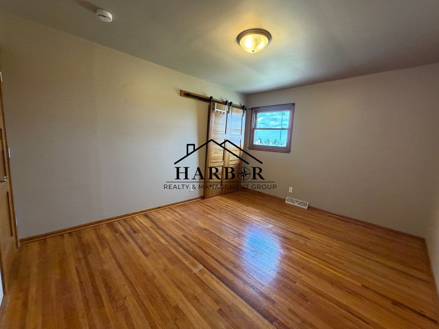 Kasson House: 504 16th Street NE