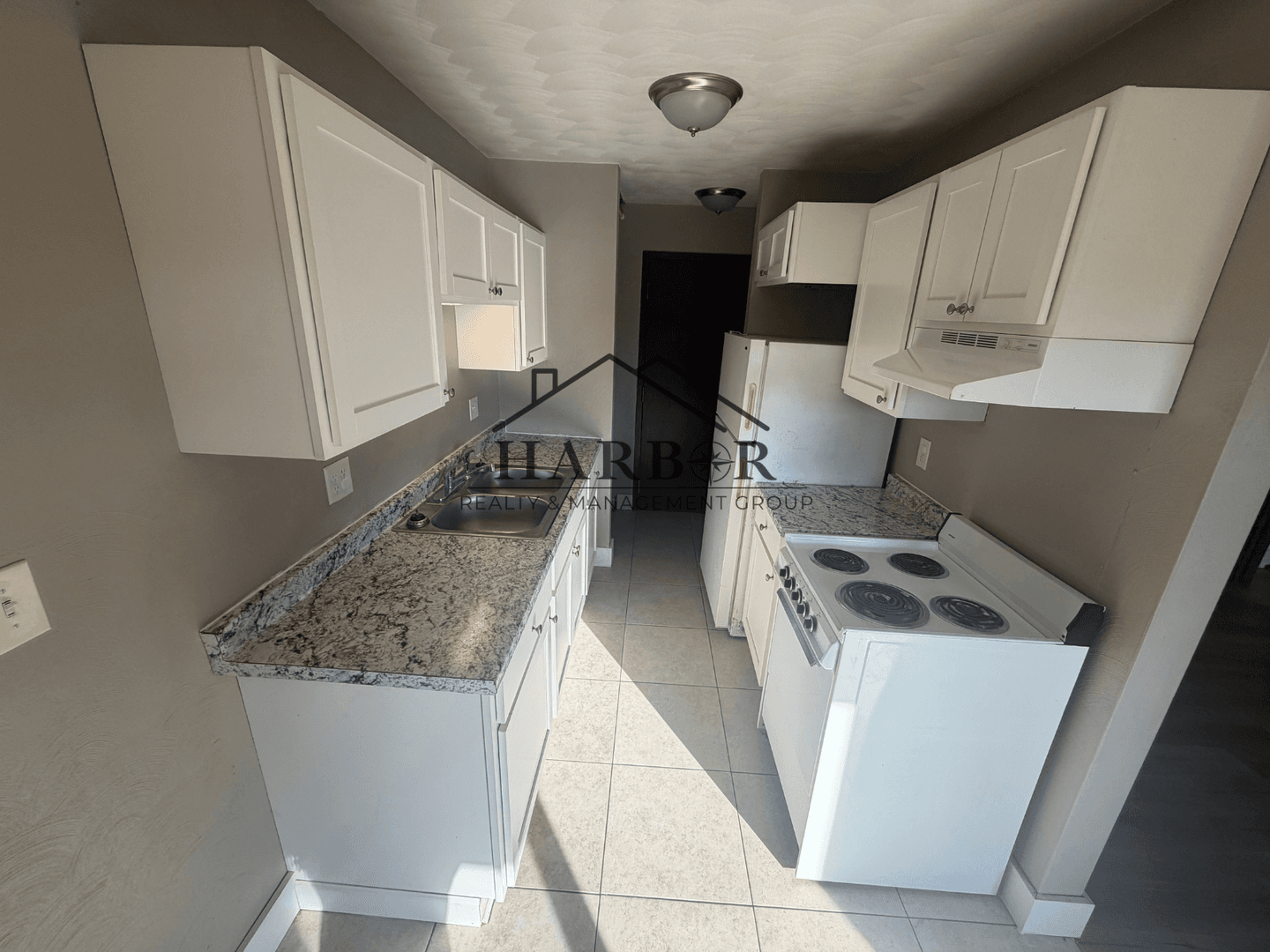 Austin Apartment: 900 14th Street NW