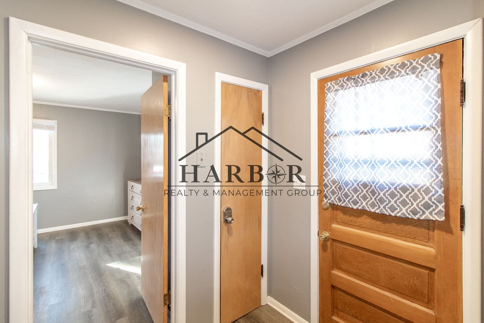 Rochester Apartment: 517 5th Avenue SE