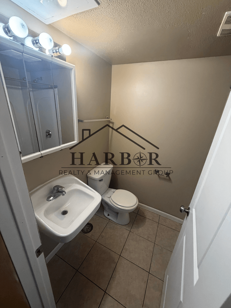 Austin Apartment: 200 11th Avenue Northwest