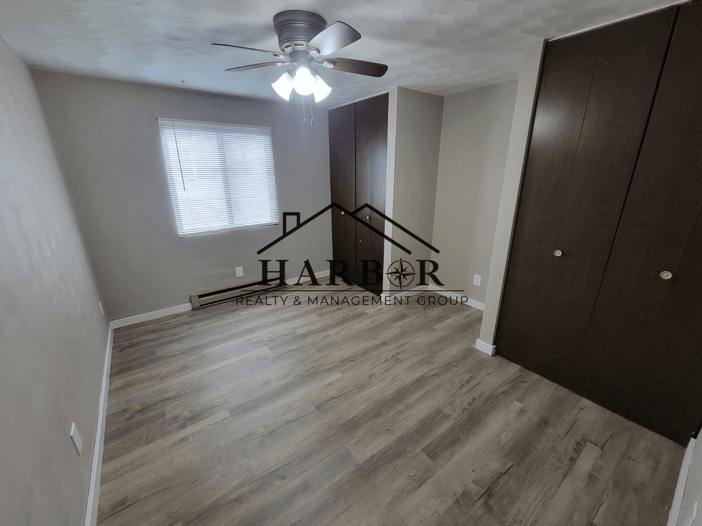 Austin Apartment: 900 14th Street NW