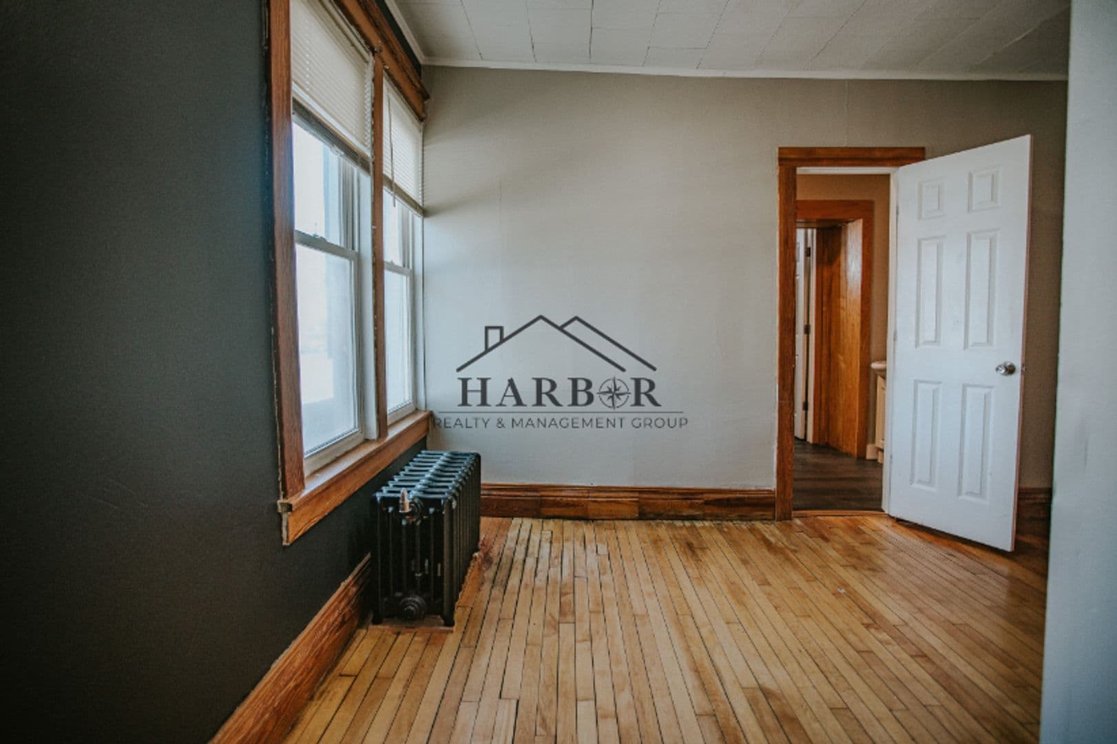 Hayfield Apartment: 24 W Main St