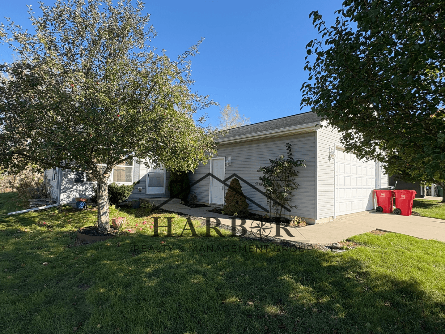 Rochester House: 3781 McIntosh Drive NW