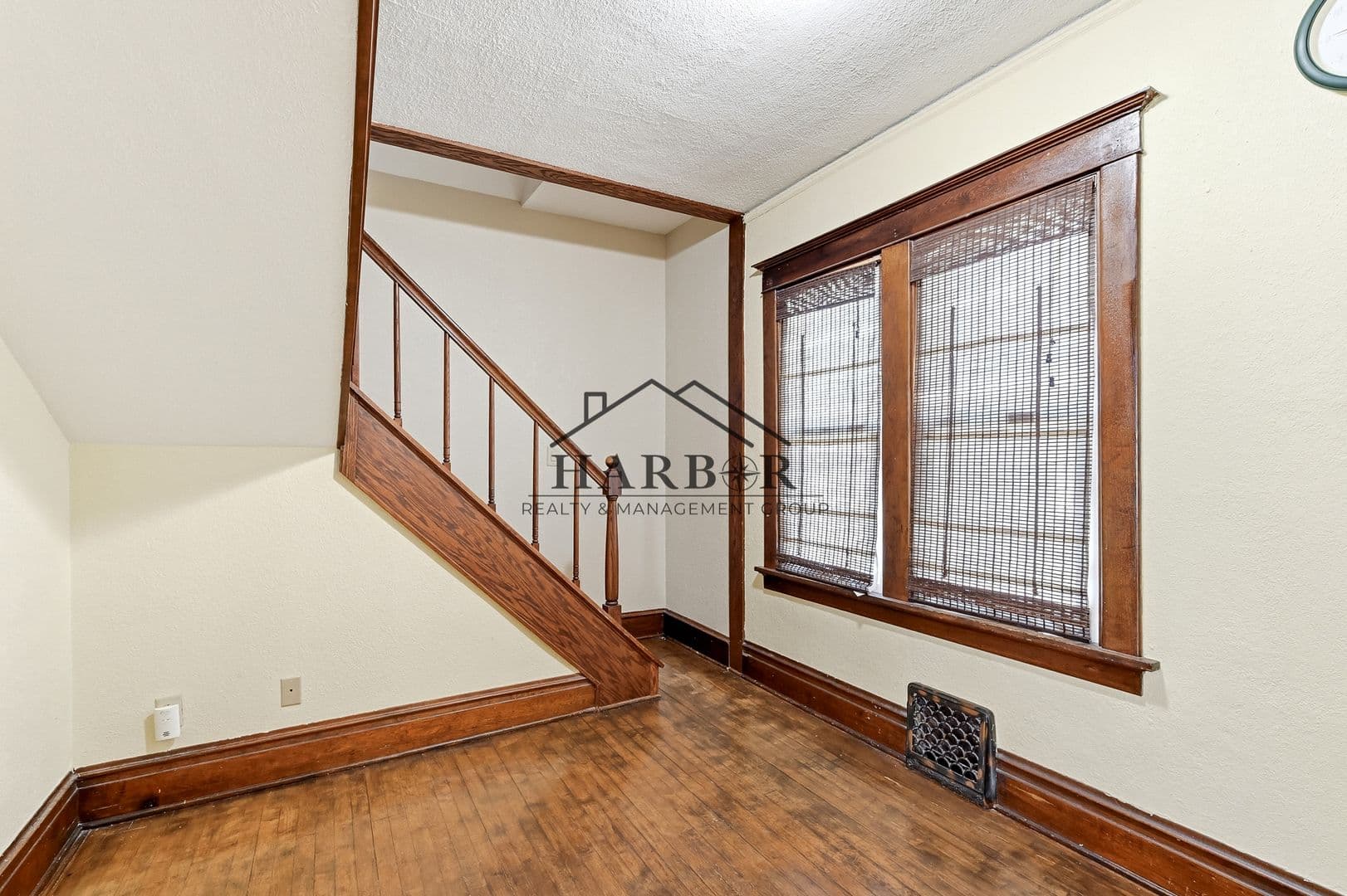 Rochester House: 228 8th Street NW