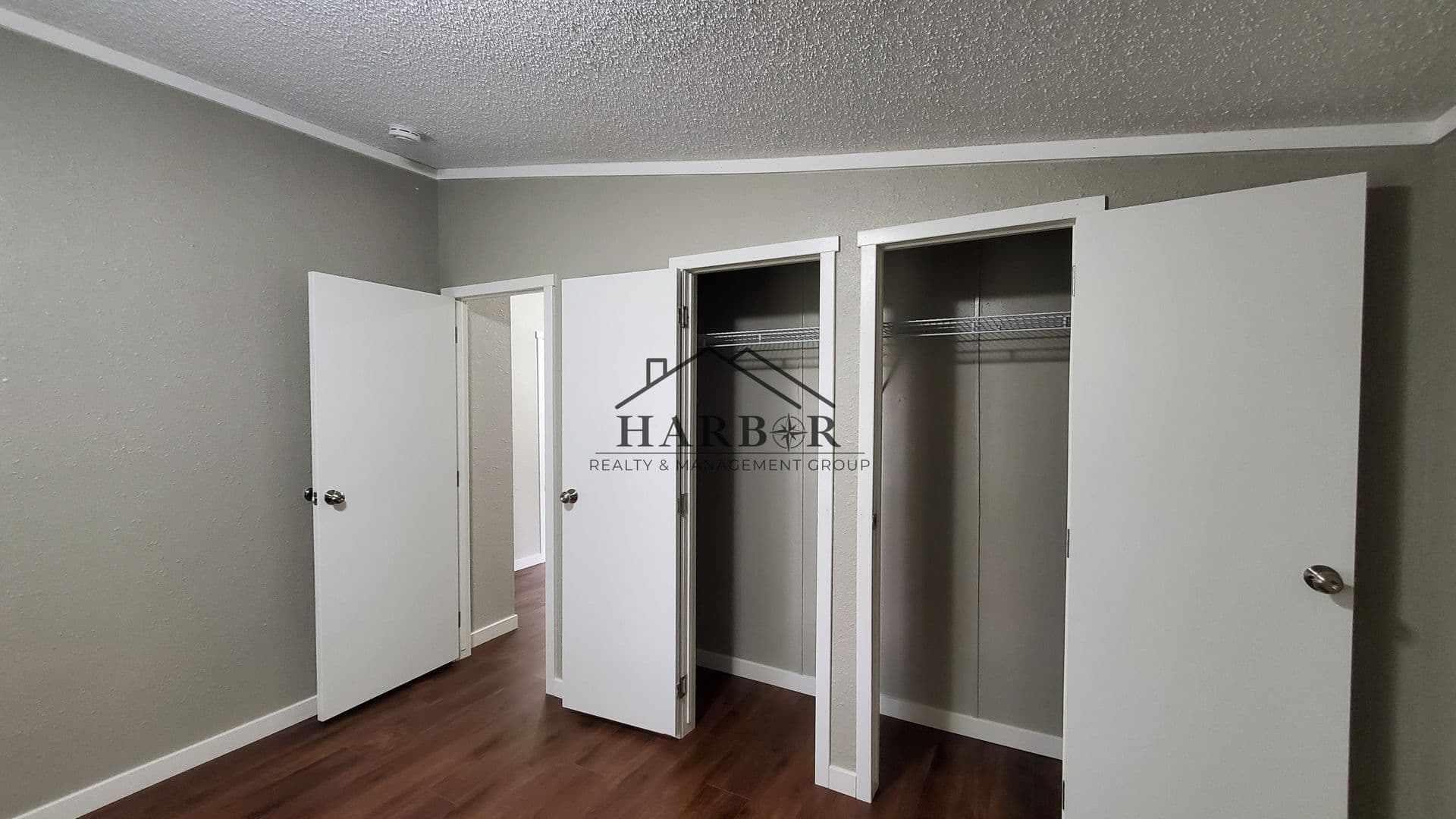 Kensington House: 23 Andreasen Drive