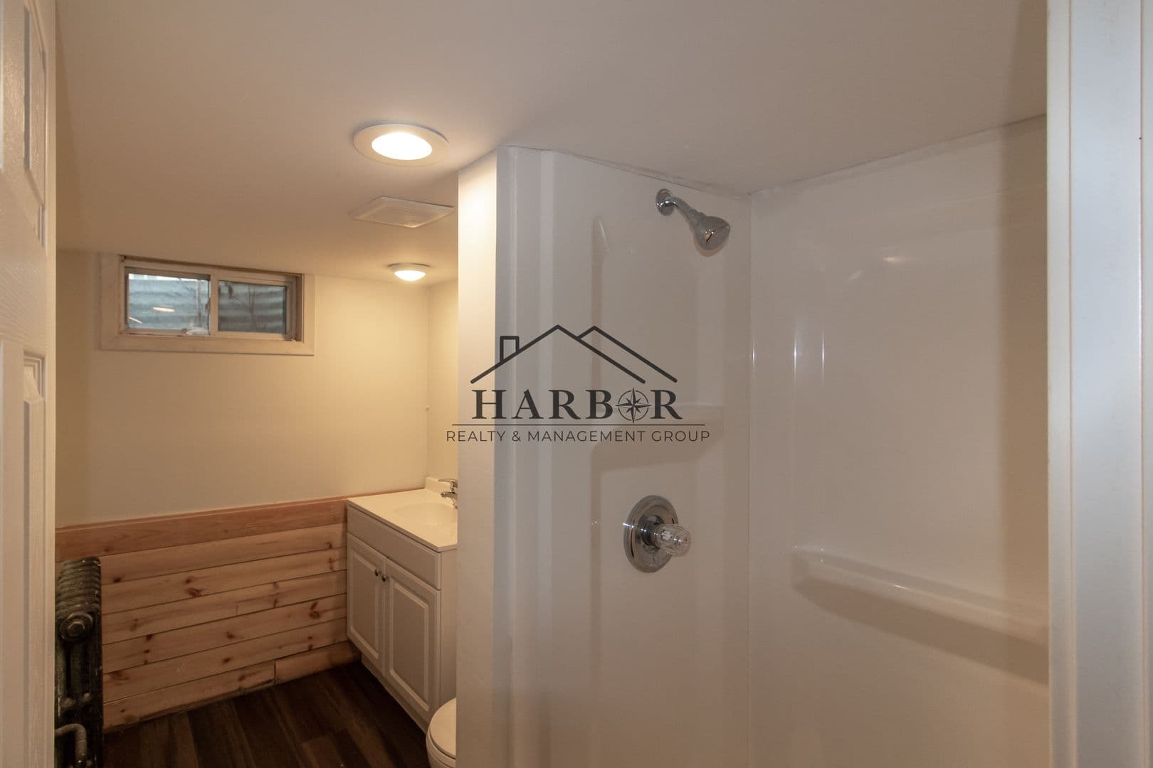 Rochester Apartment: 123 11th Avenue Southeast