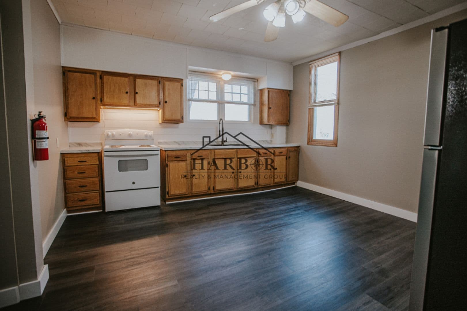 Hayfield Apartment: 24 W Main St