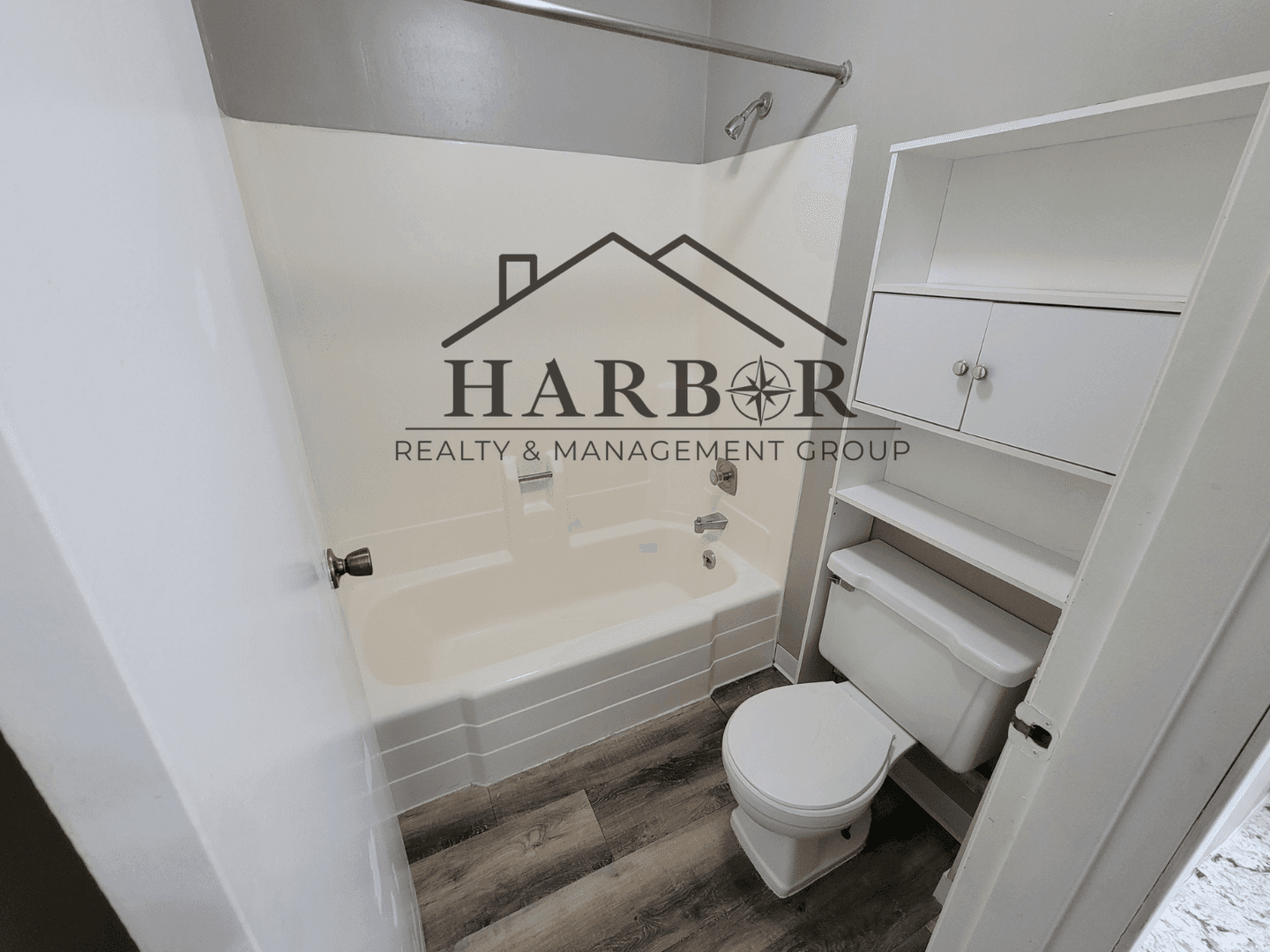 Austin Apartment: 900 14th Street NW