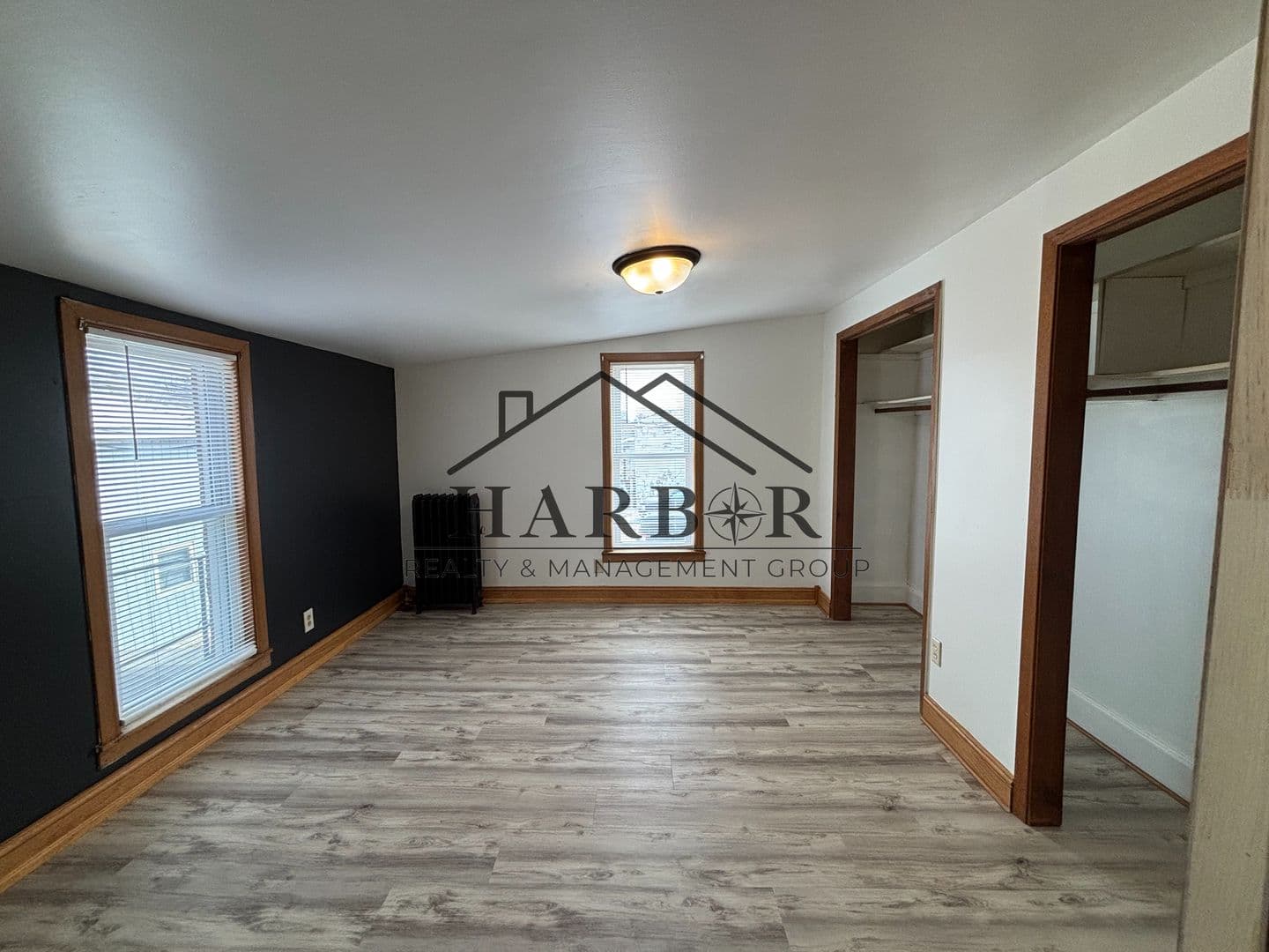 Hayfield Apartment: 24 W Main St
