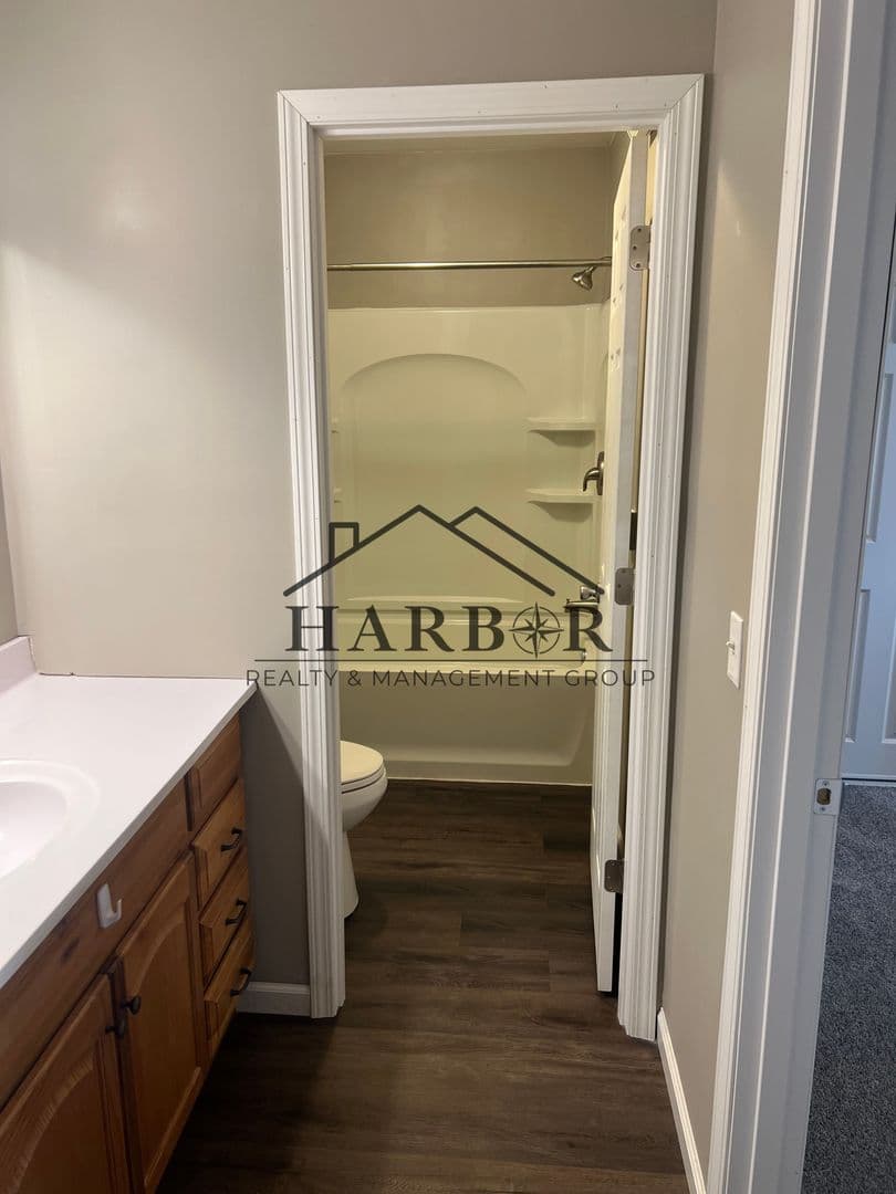 Austin Apartment: 900 14th Street NW