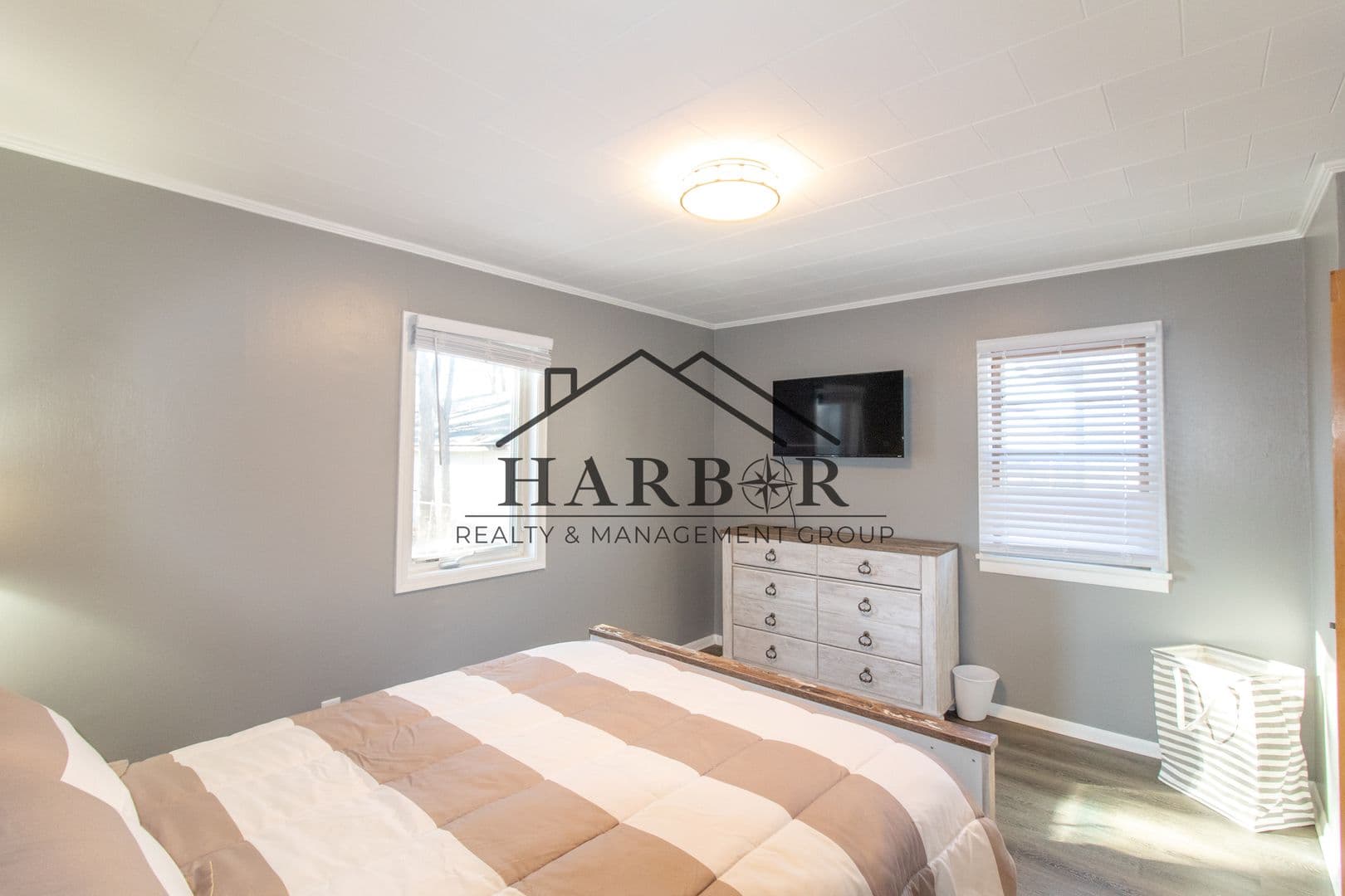 Rochester Apartment: 517 5th Avenue SE
