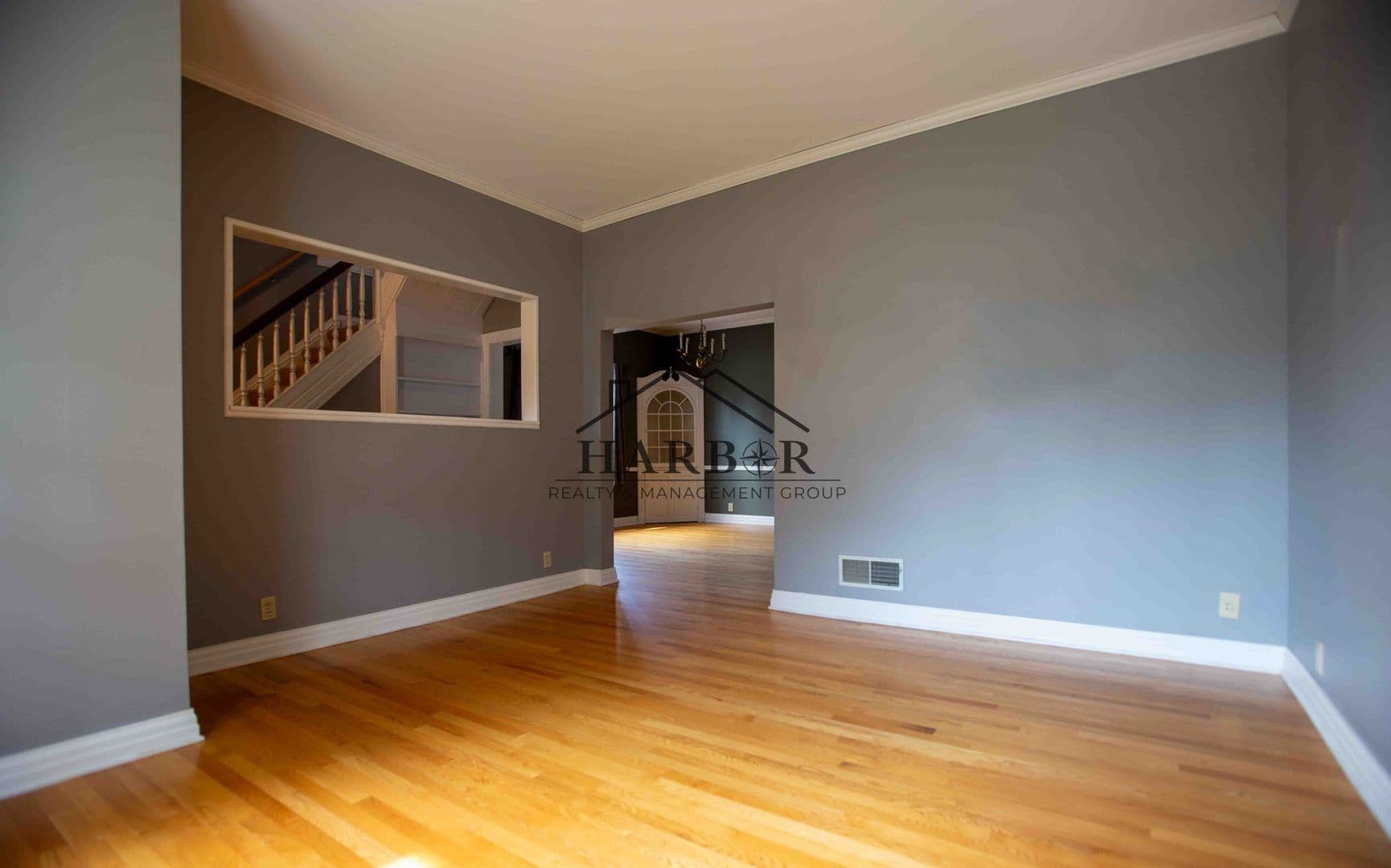Rochester House: 825 6th Avenue SW