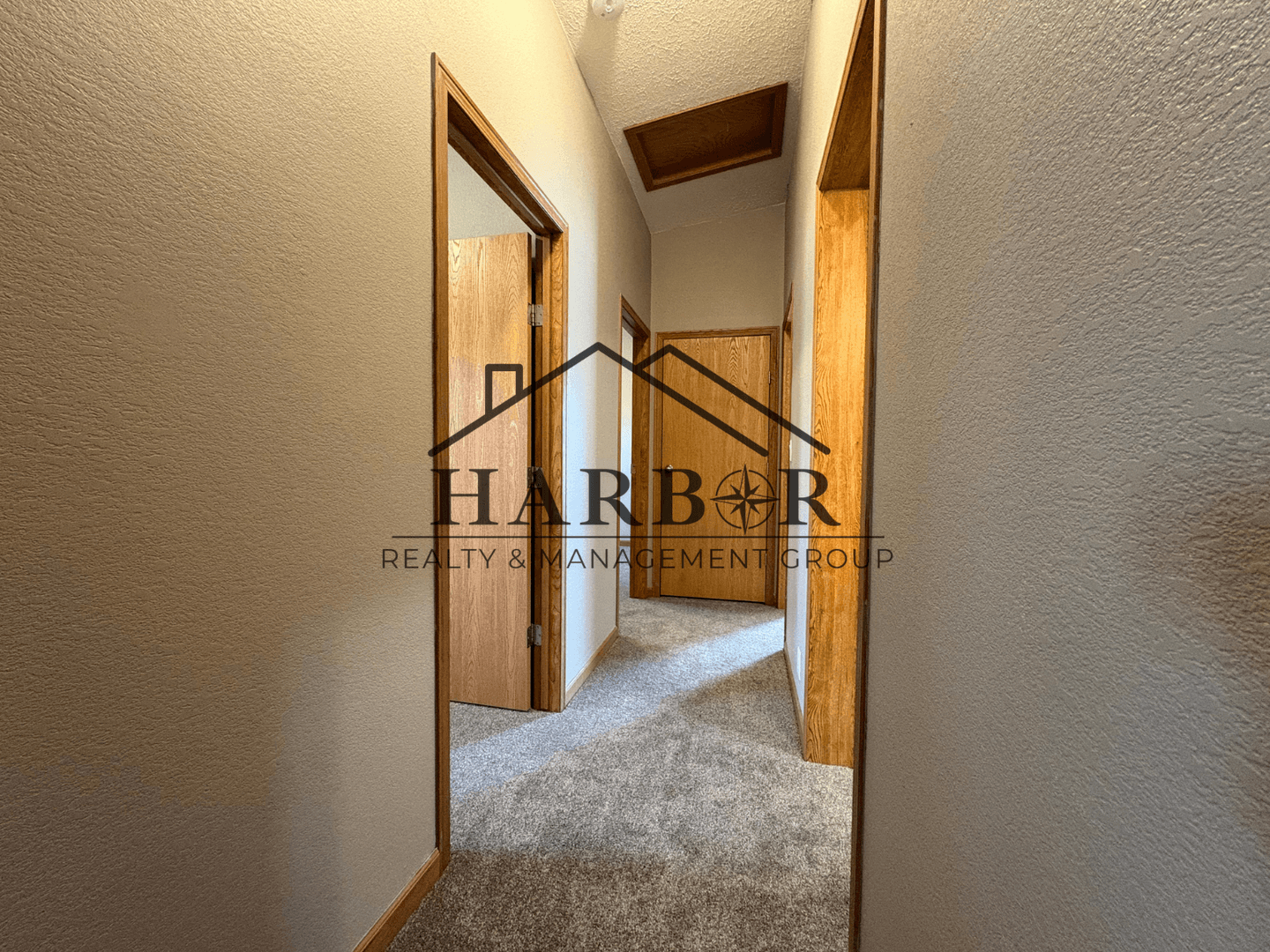Rochester House: 3781 McIntosh Drive NW