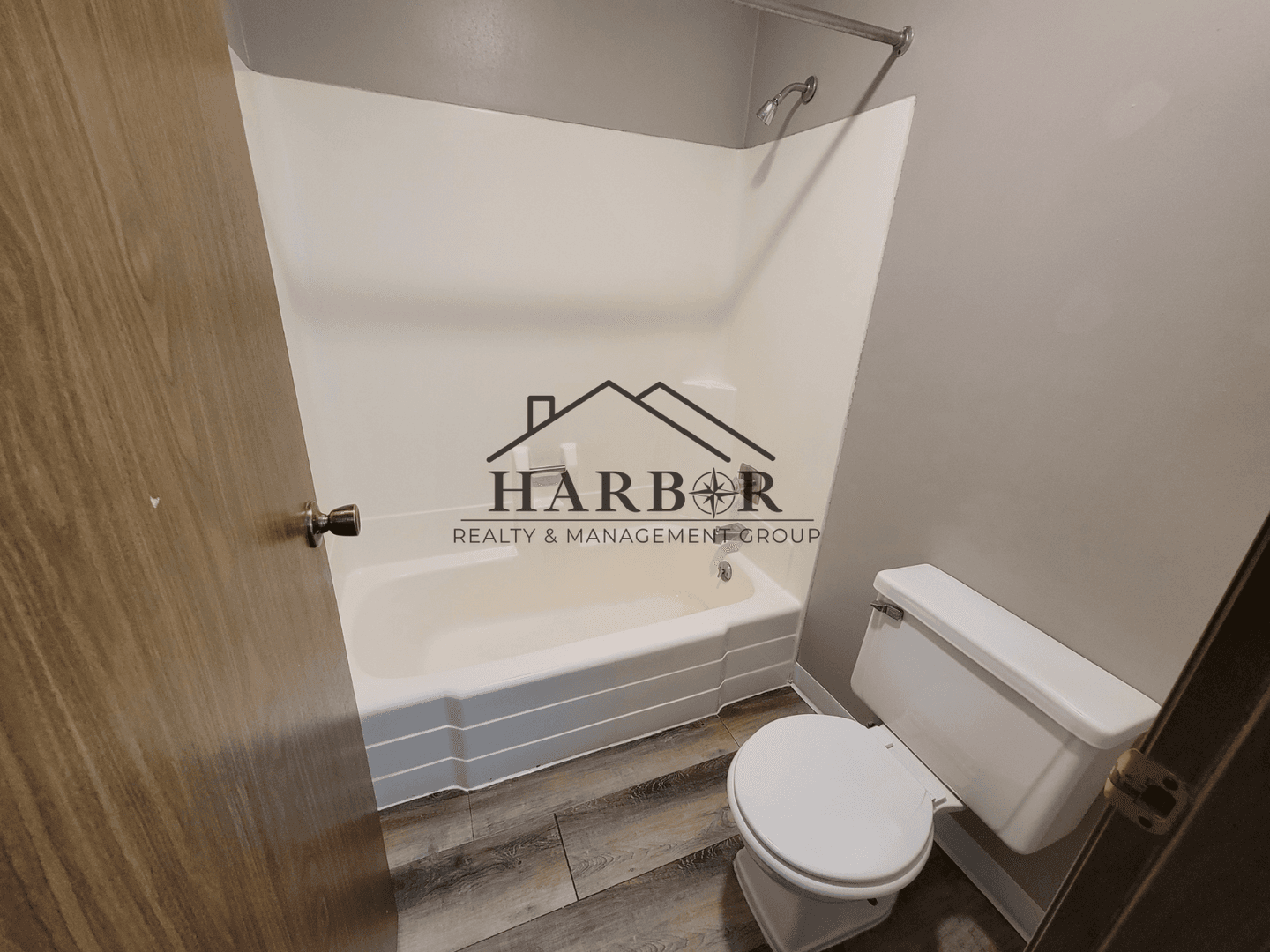 Austin Apartment: 900 14th Street NW