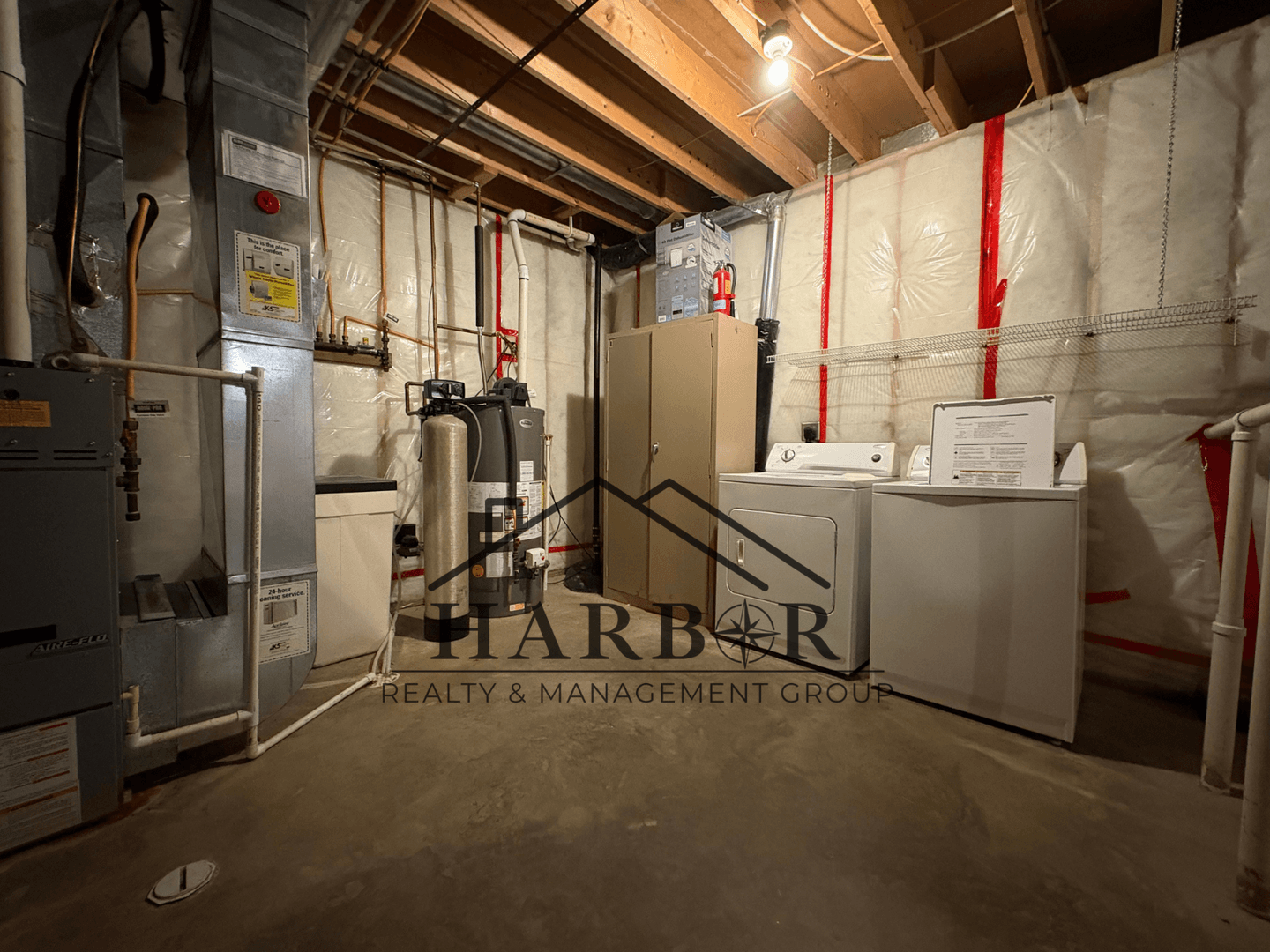 Rochester House: 3781 McIntosh Drive NW