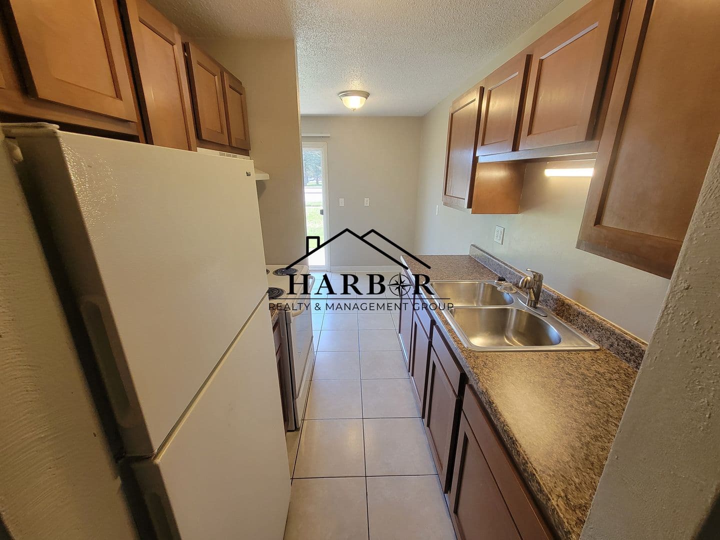 Austin Apartment: 900 14th Street NW