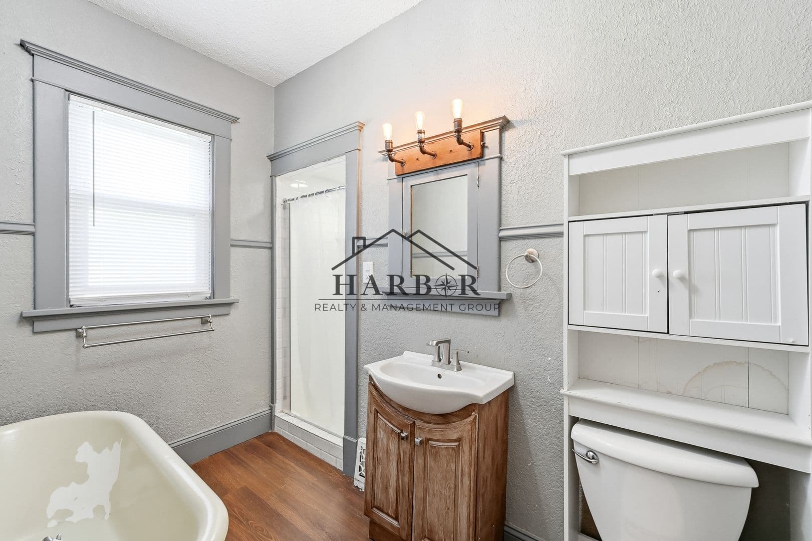 Rochester House: 228 8th Street NW