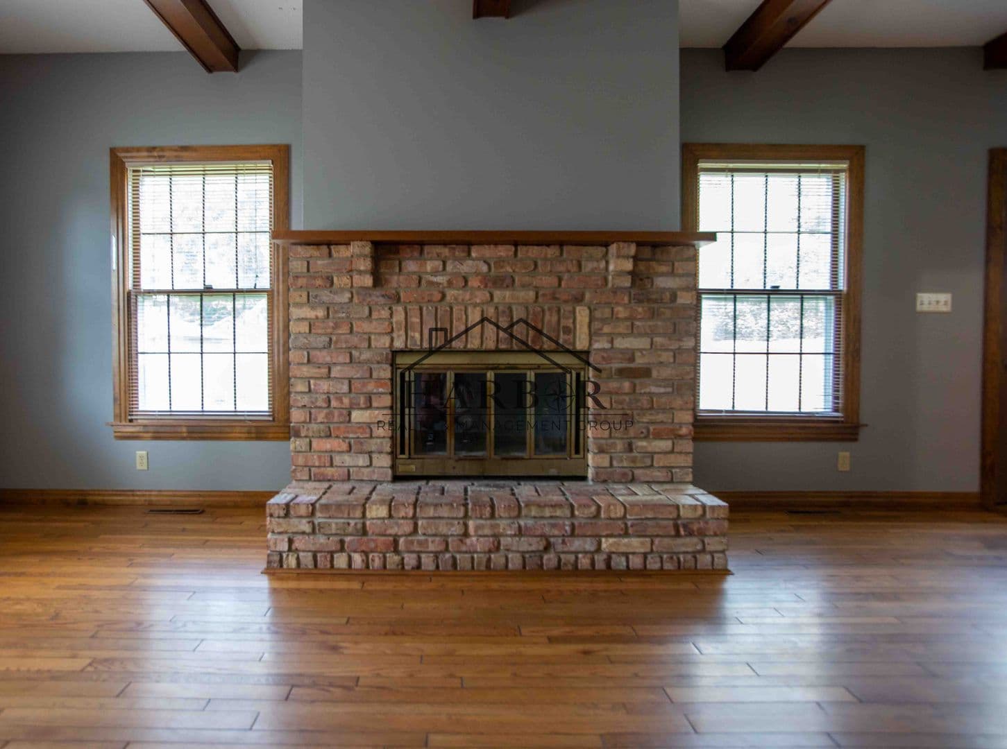 Rochester House: 825 6th Avenue SW