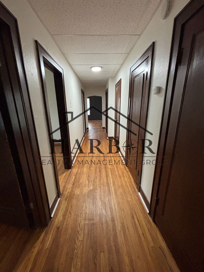Albert Lea Multiplex: 1215 Saint John Ave