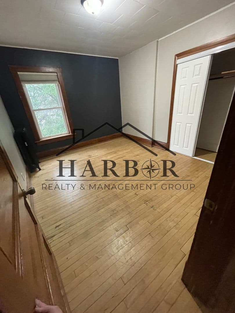 Hayfield Apartment: 24 W Main St
