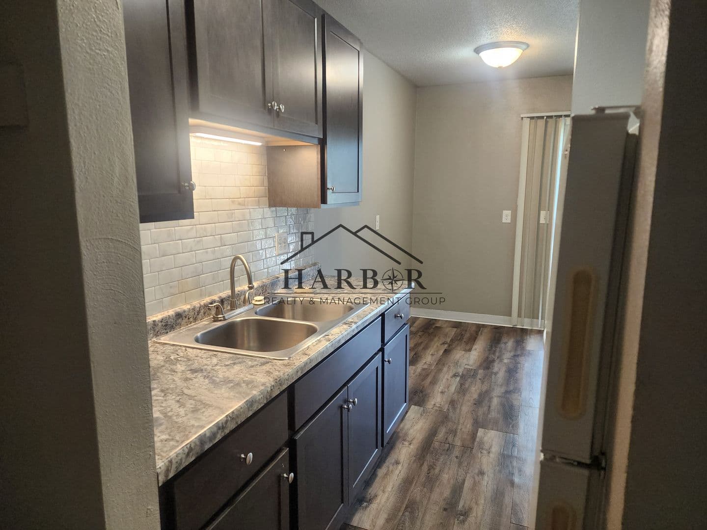 Austin Apartment: 900 14th Street NW