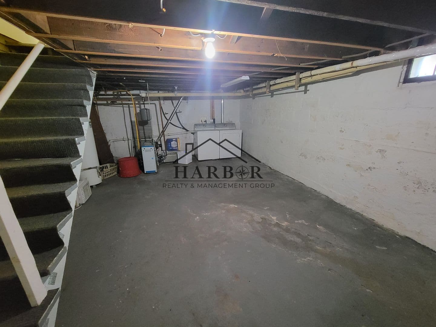 Austin Apartment: 907 8th Street SE