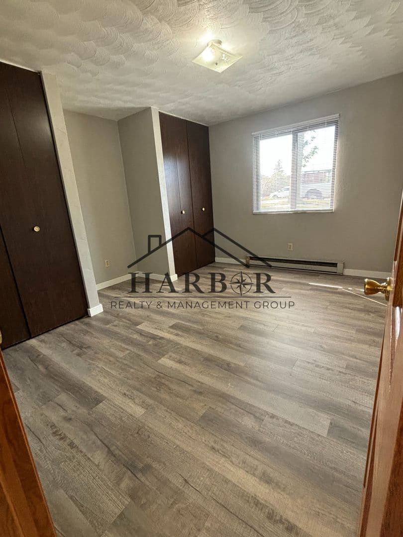 Austin Apartment: 900 14th Street NW