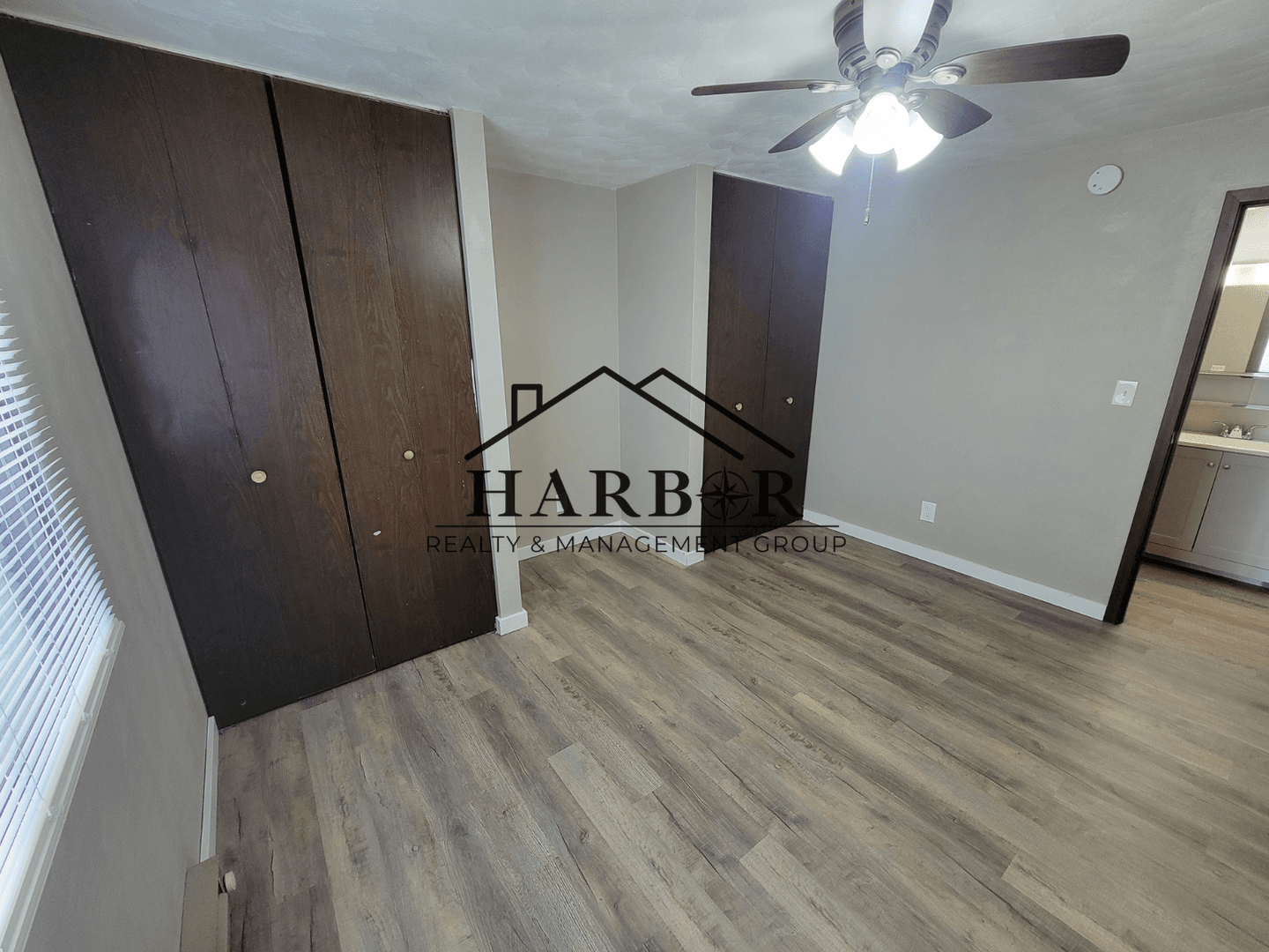 Austin Apartment: 900 14th Street NW