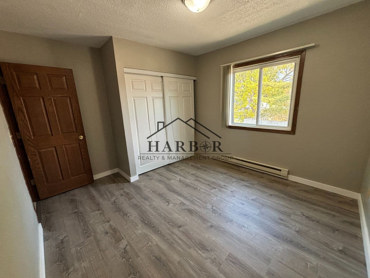 Austin Apartment: 900 14th Street NW