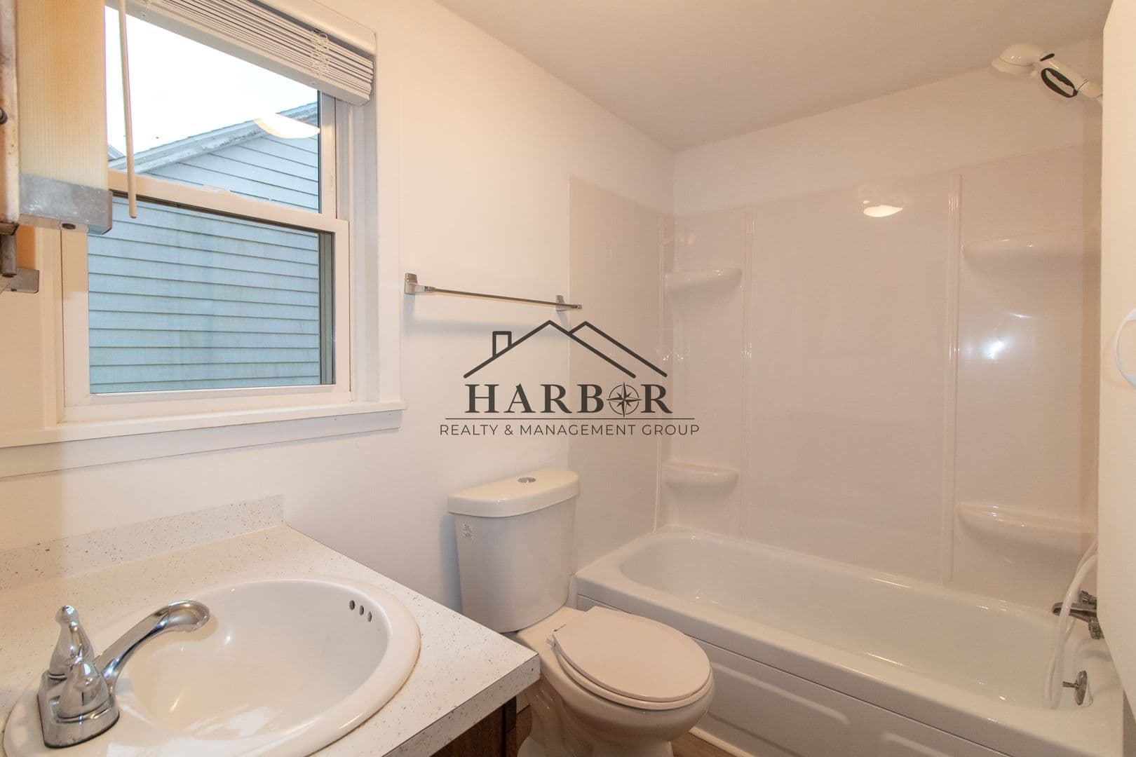 Rochester House: 224 9th Avenue Northwest