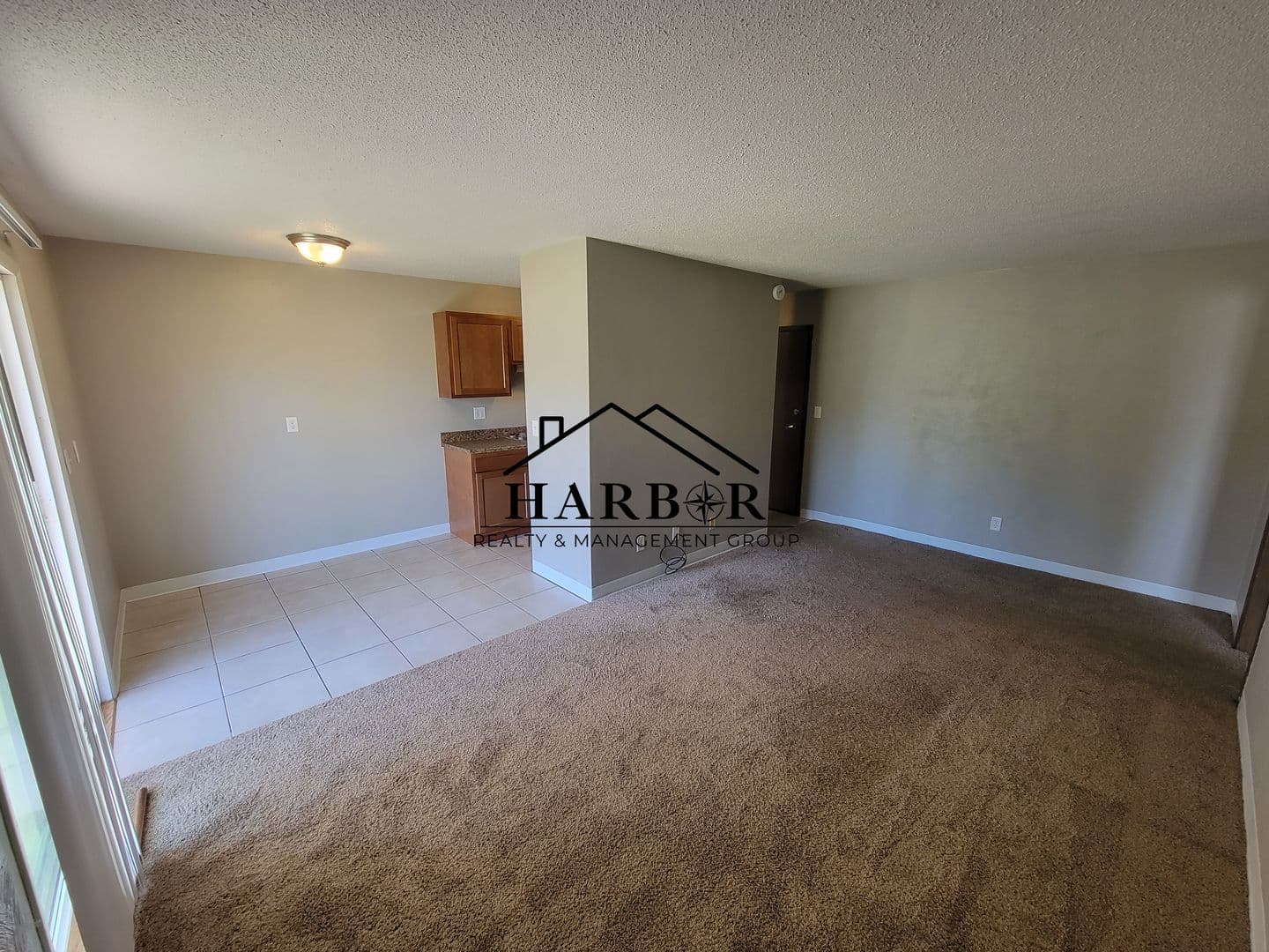 Austin Apartment: 900 14th Street NW