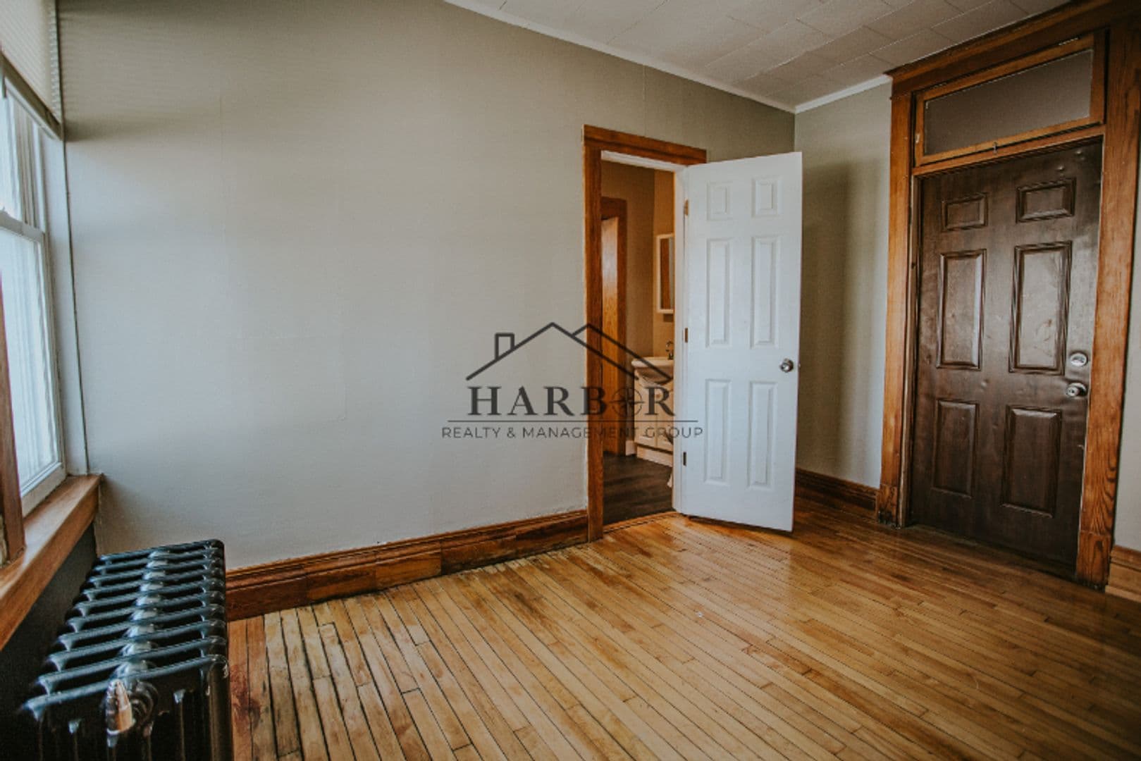 Hayfield Apartment: 24 W Main St