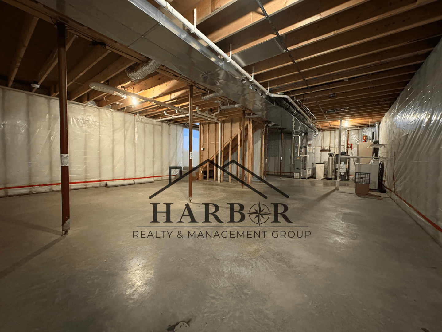 Rochester House: 3781 McIntosh Drive NW