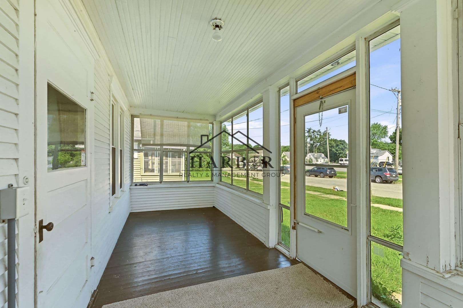 Rochester House: 228 8th Street NW