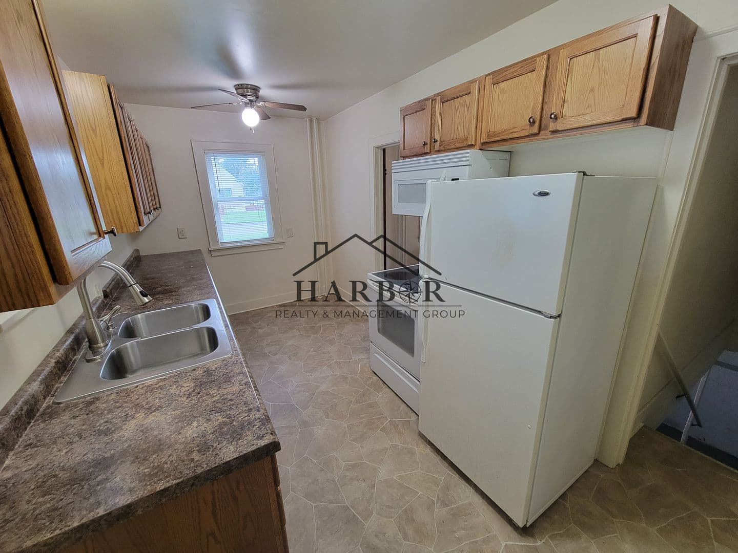 Austin Apartment: 907 8th Street SE