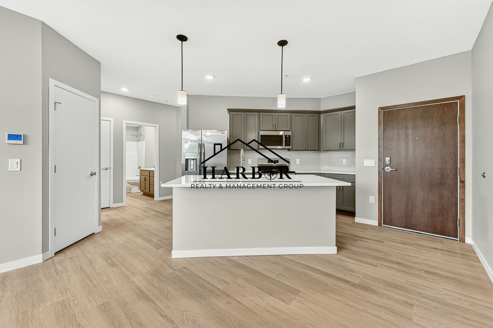 Kasson Apartment: 1401 4th Avenue Lane NE