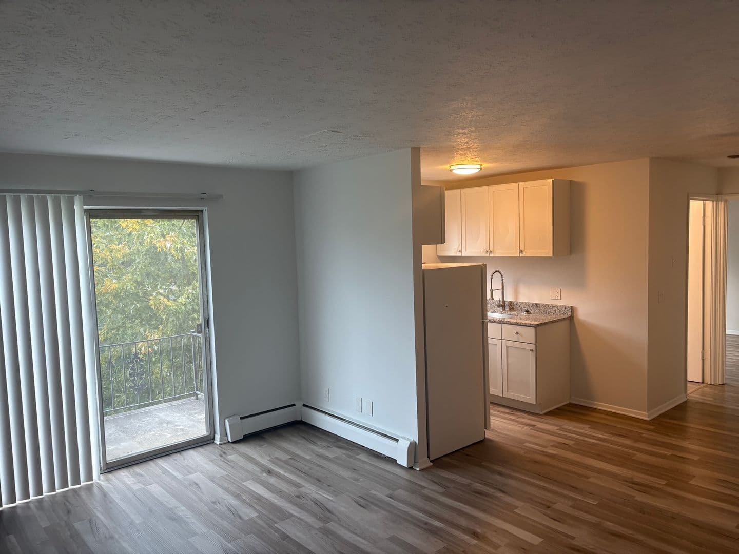 Addyston Apartment: 1 Main St. - B-11