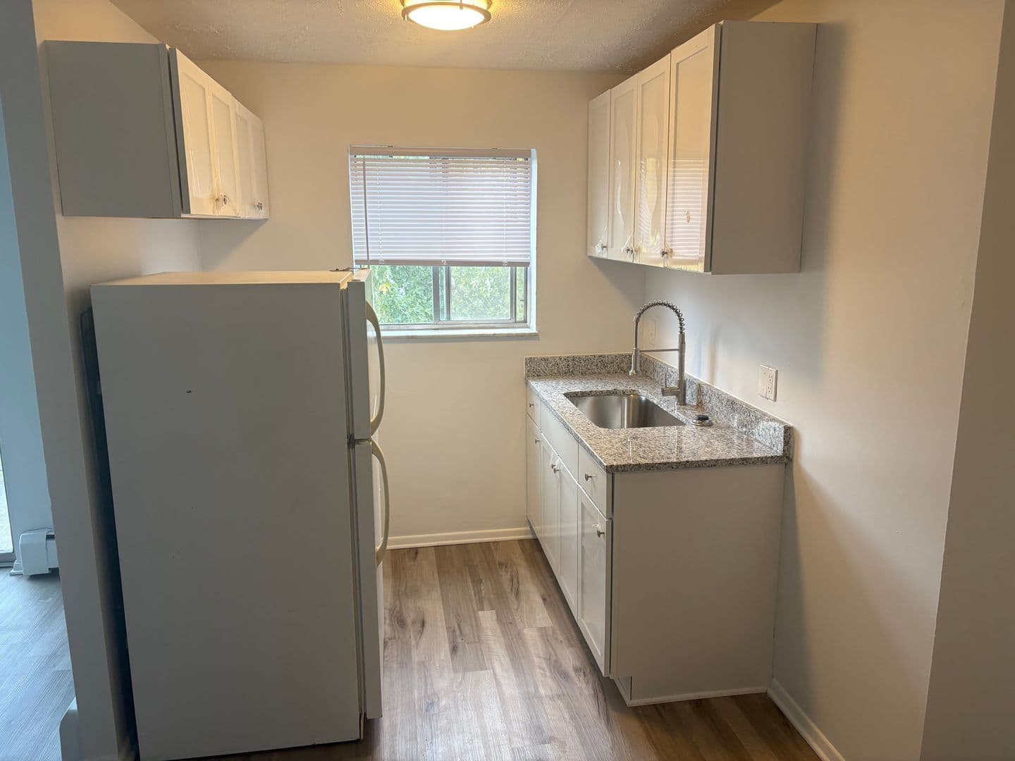 Addyston Apartment: 1 Main St. - B-11