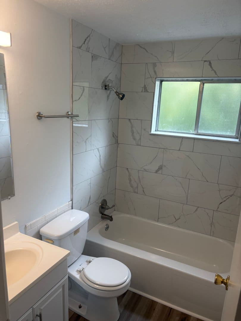 Addyston Apartment: 1 Main St. - B-11