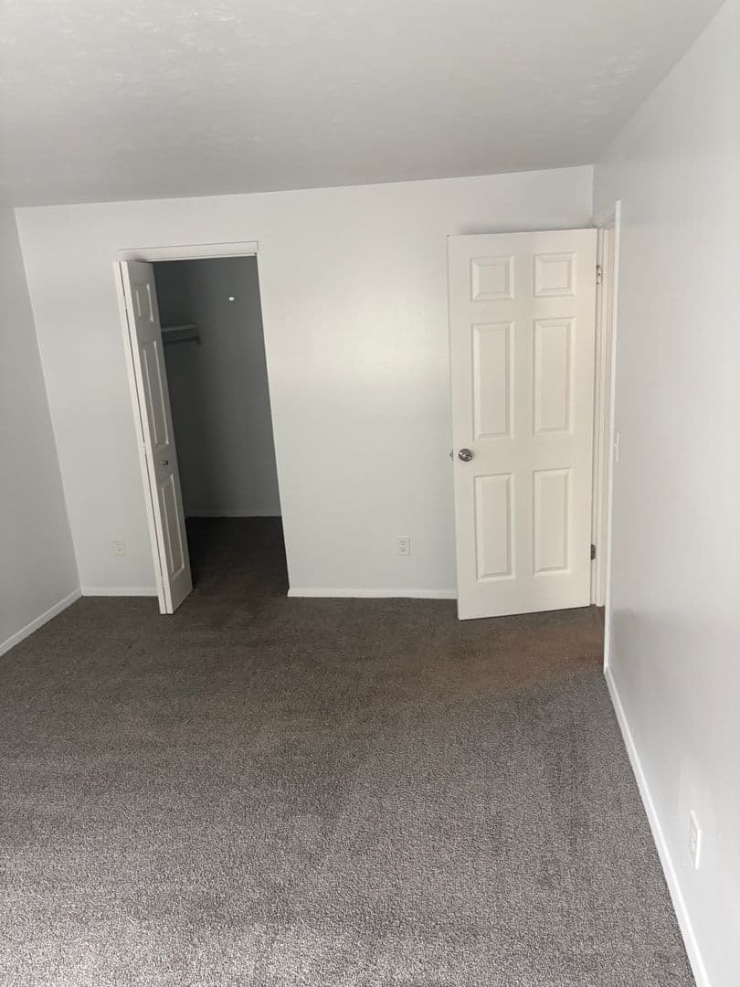 Addyston Apartment: 1 Main St. - F-05