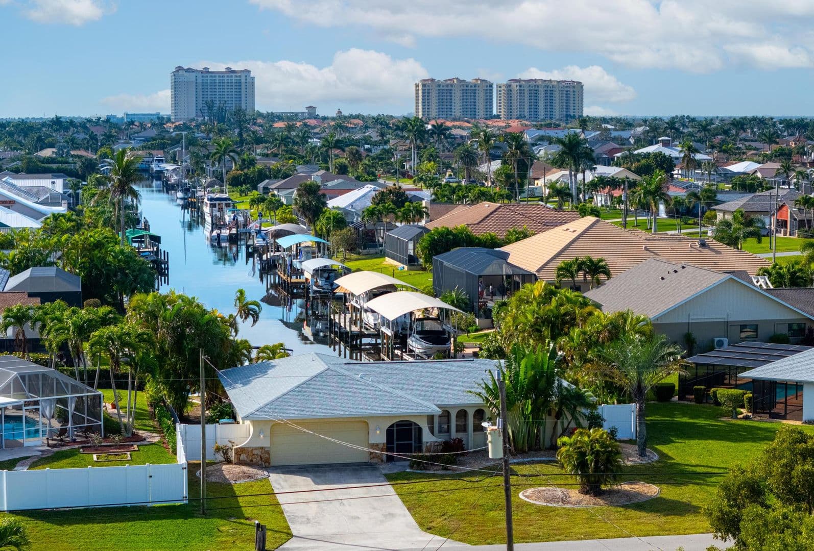 Cape Coral Apartment: 1106 SW 52nd Street