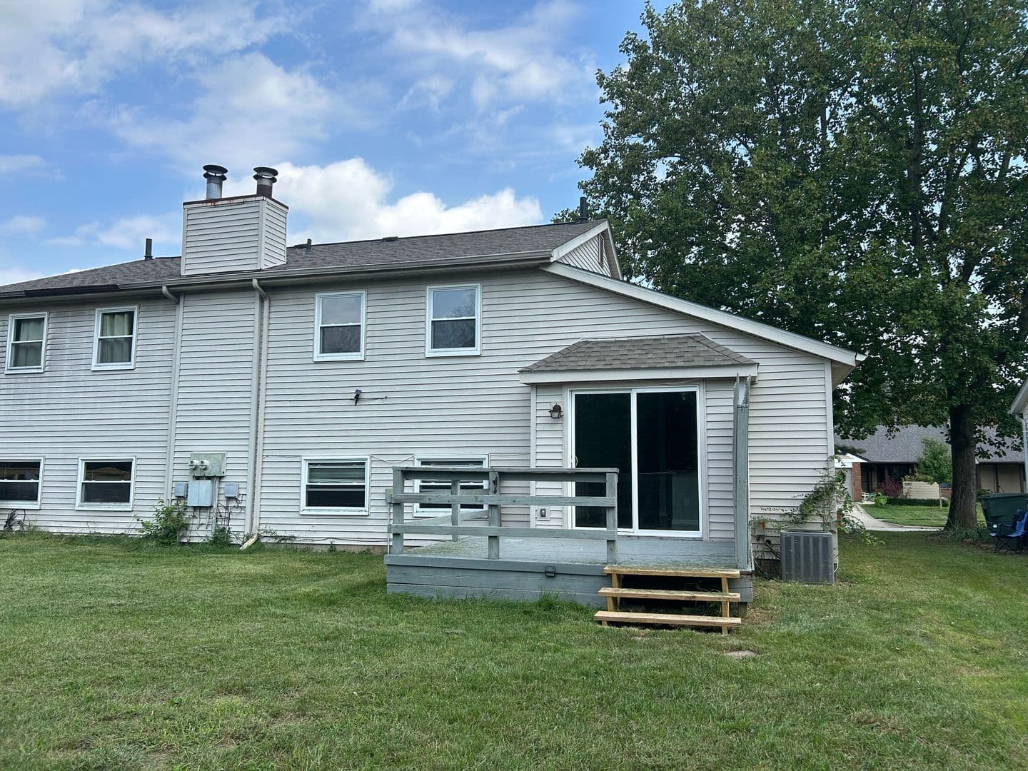 Columbus Apartment: 3285-3287 Kilwinning Pl