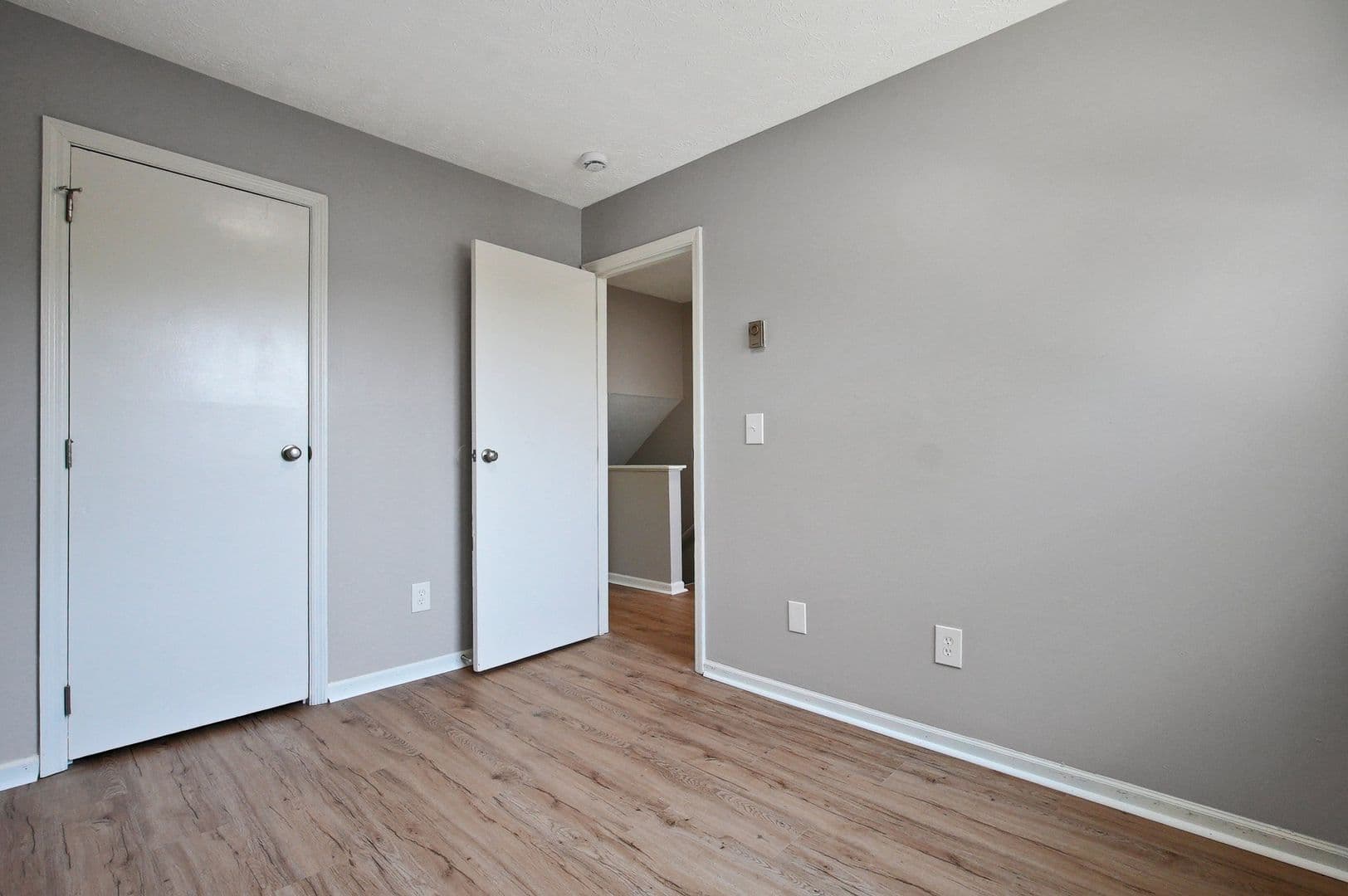 Columbus Townhome: 2209 Clarendon Ln