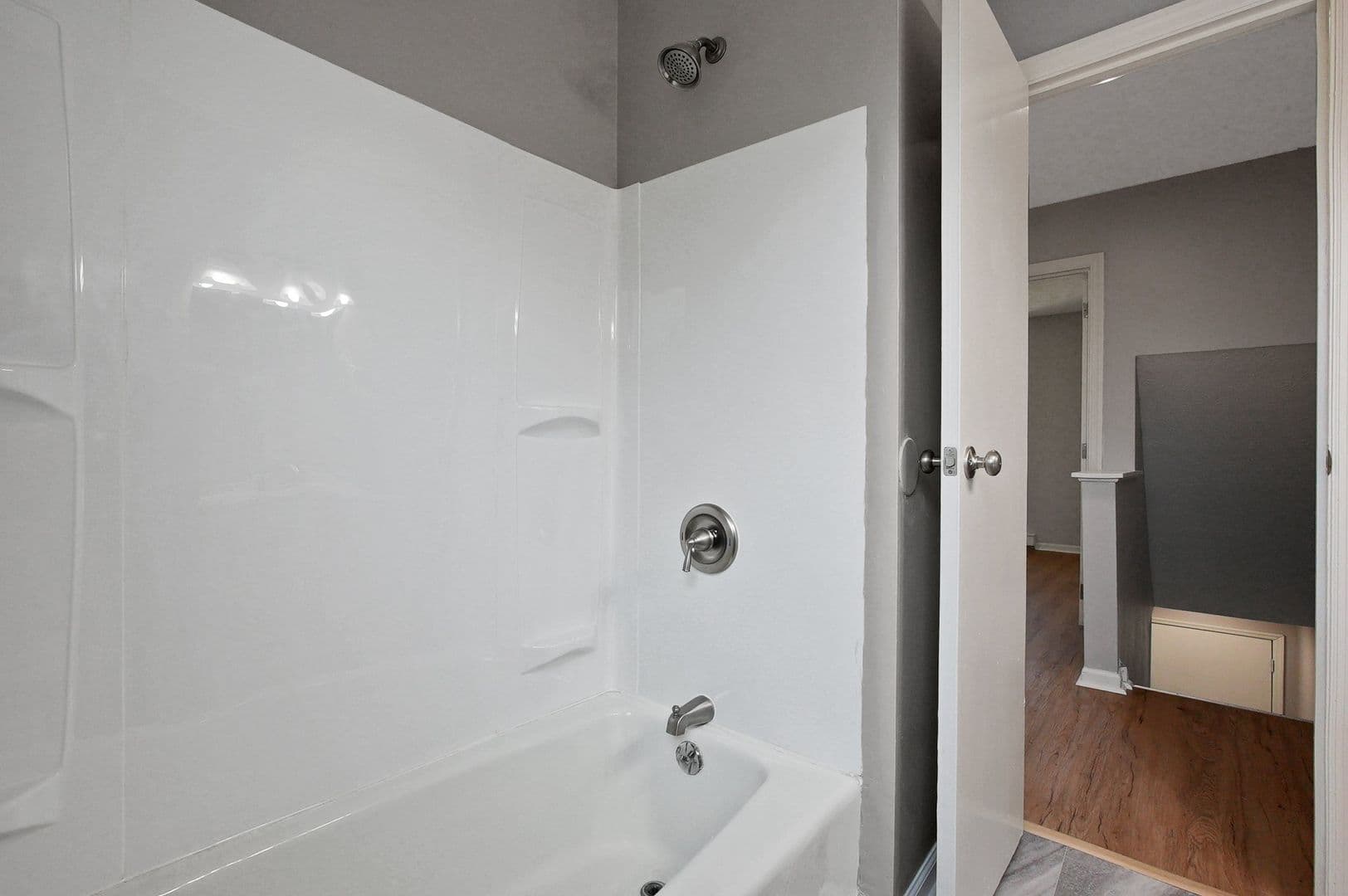 Columbus Townhome: 2209 Clarendon Ln