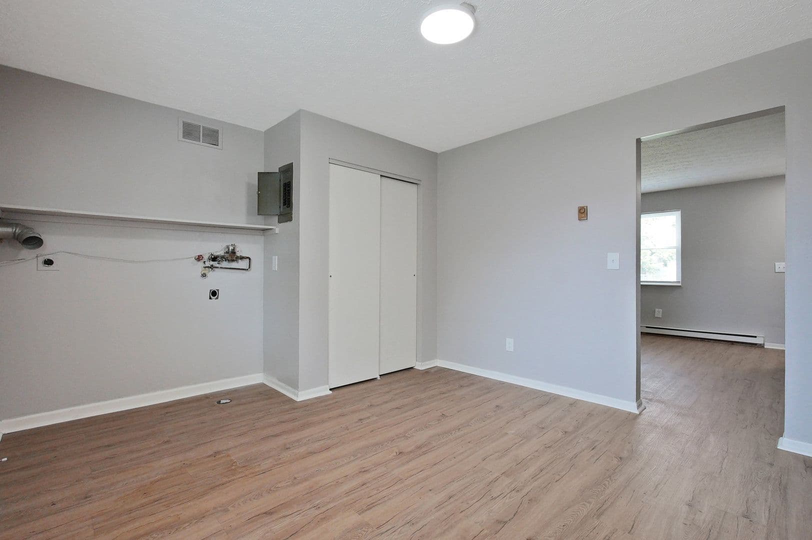 Columbus Townhome: 2209 Clarendon Ln