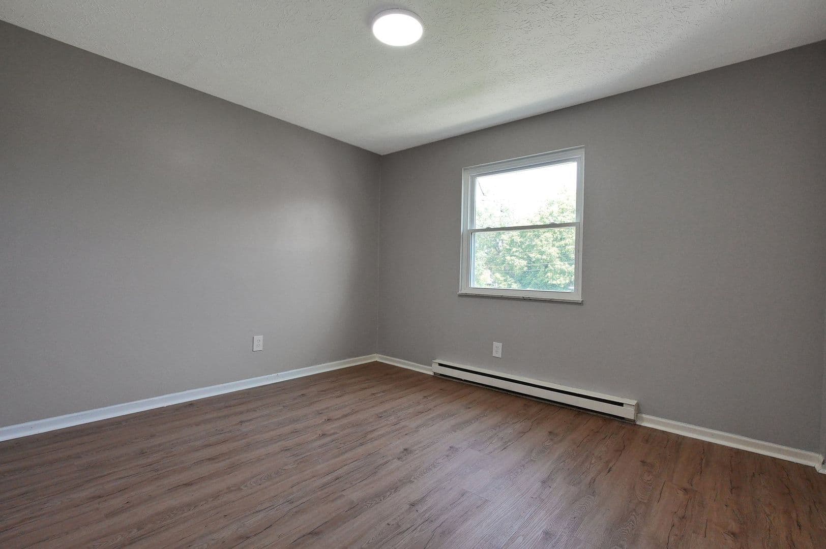 Columbus Townhome: 2209 Clarendon Ln